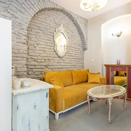 Apartment Zakatna 3*