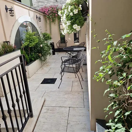 Apartment Zakatna 3*