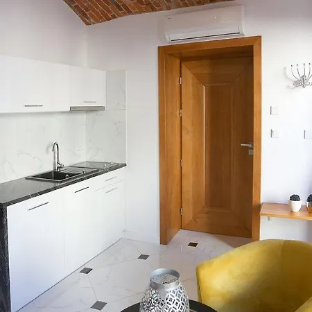 Zakatna Apartment *