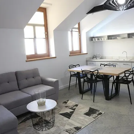 Apartment Zakatna 3*