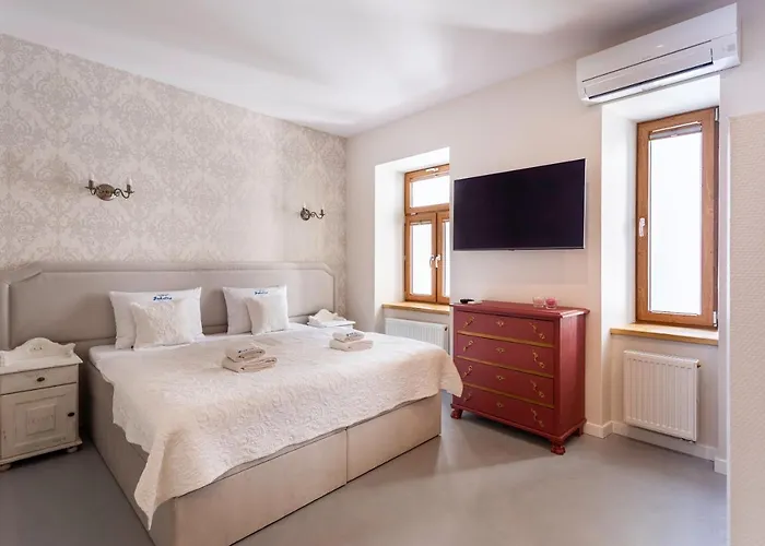 Zakatna 3* טארנאו