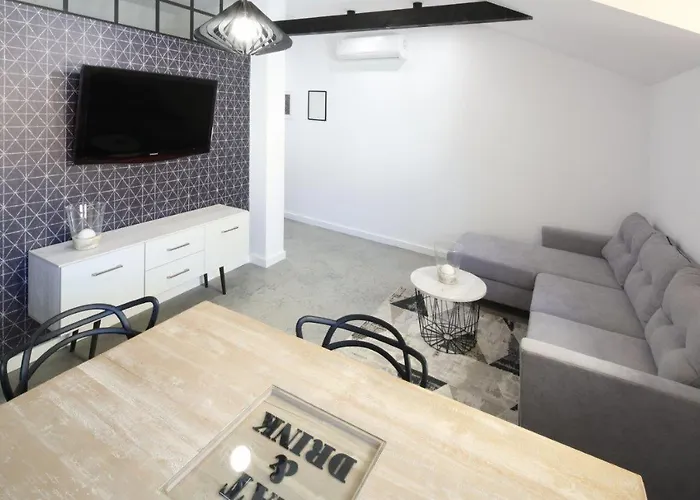 דירה Zakatna טארנאו